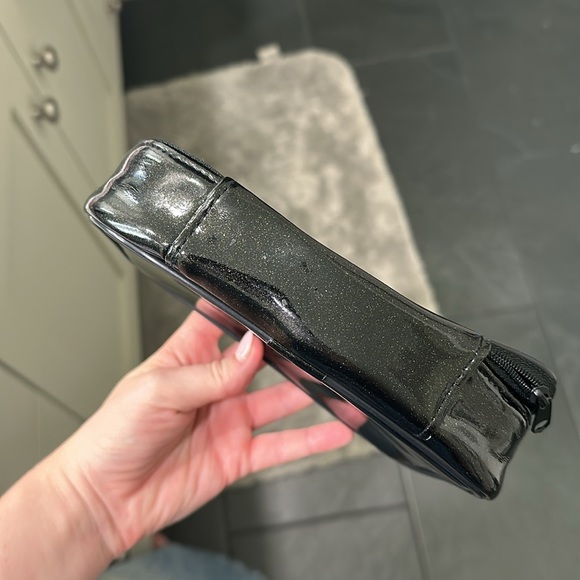 Benefit Cosmetic Case - Picture 3 of 9